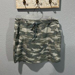 NWT Balance Collection camo skirt